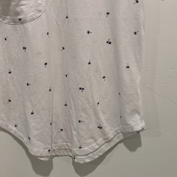 Z Supply White Pocket Tee With Palm Trees - Picture 4 of 8